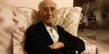 معروف ادیب ومزاح نگار مشتاق احمد یوسفی کی آج  پہلی برسی