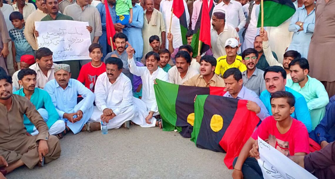 آصف علی زرداری کی گرفتاری کے خلاف ملک کے مختلف شہروں میں ریلیاں اور احتجاج