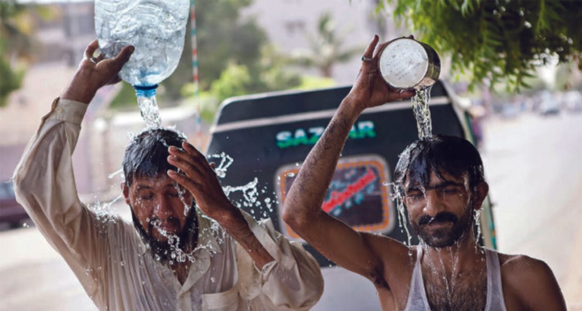 کراچی میں آج سے 3 دن کے لیے ہیٹ ویو الرٹ جاری