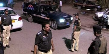 کراچی میں پولیس مقابلے کے دوران 3 کالعدم لشکر جھنگوی کے دہشتگرد ہلاک