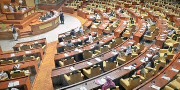 آصف زرداری کی گرفتاری کے خلاف قراداد کثرت رائے سے منظور۔