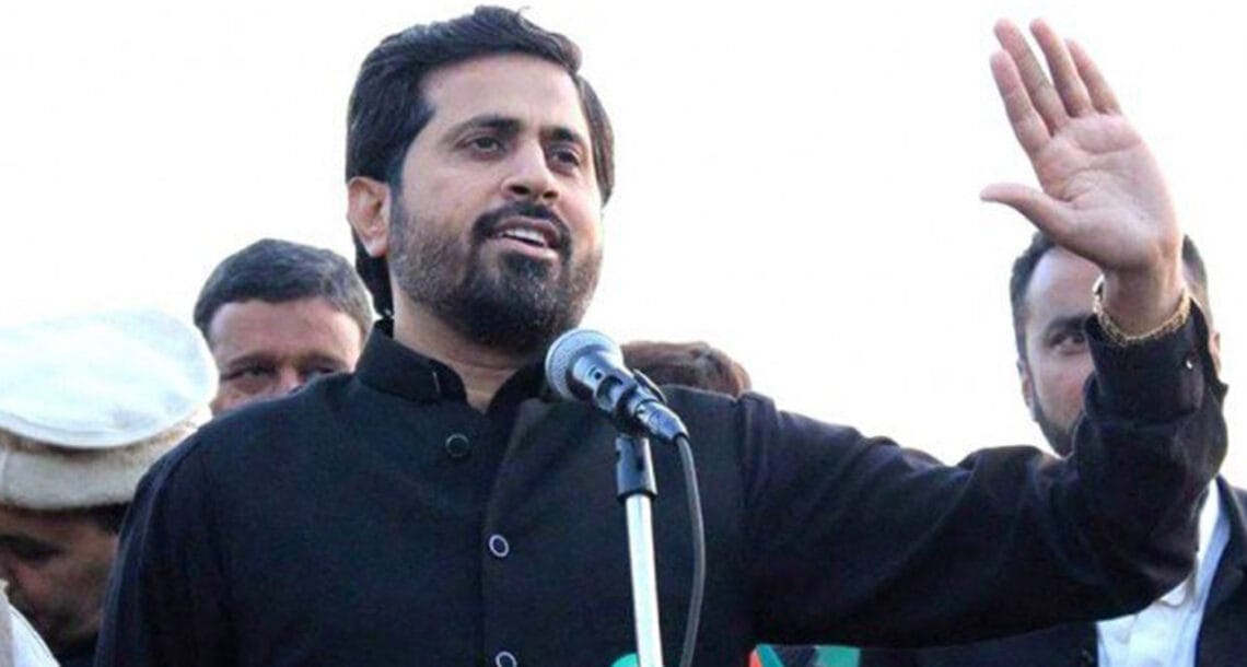 فیاض الحسن نے مولانا فضل الرحمان کو بیروزگار قرار دیدیا — پاک الرٹس: سنسنی نہیں، صرف خبر - PakAlerts.net — قابل اعتماد ڈیجیٹل نیوز پلیٹ فارم عالمی امور، تازہ ترین خبریں, سیاست, ٹیکنالوجی، کھیل، معیشت، تفریح، صحت، تعلیم، اور بہت کچھ ایک جگہ پر۔ فیاض الحسن نے مولانا فضل الرحمان کو بیروزگار قرار دیدیا