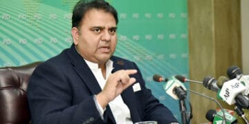 فواد چھودری کا پاکستانی خلاباز کے لئے سلیکشن کا اعلان