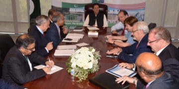 وزیراعظم کی ورلڈبینک کے سربراہ ڈیوڈ ملپاس اور قائم مقام ایم ڈی آئی ایم ایف ڈیوڈلپٹن سے ملاقات