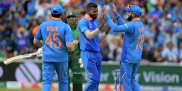 آئی سی سی ورلڈکپ 2019:‌ بھارت  نے بنگلادیش کو شکست دیکر سیمی فائنل کے لیے کوالیفائی کرلیا