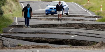 ایران میں شدید زلزلے کے جھٹکے،  شدت 5.7 ریکارڈ