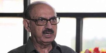 پولیس نے سابق مشیرعرفان صدیقی کو حراست میں لے لیا