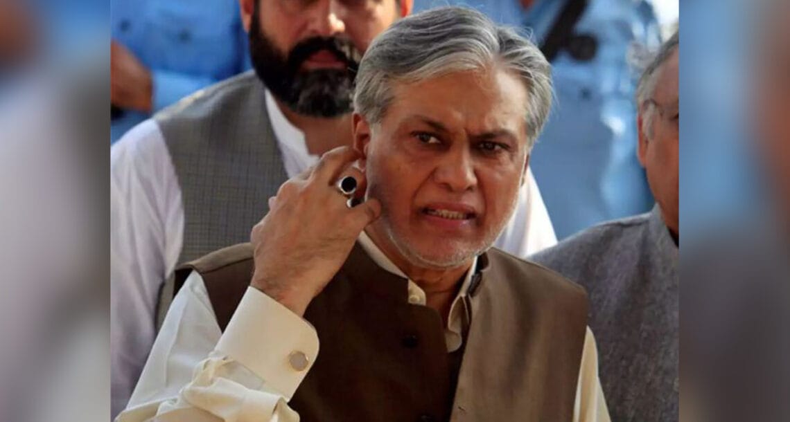 اسحاق ڈار کے بینک اکاؤنٹس اور کمپنیوں کو منجمد کے بعد ان کا گھر بھی سرکاری تحویل میں لے لیا گیا