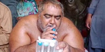 موٹاپے کا شکار 330 کلو وزنی نور حسن لاہور کے اسپتال میں انتقال کرگئے