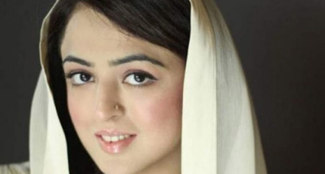 یوسف رضا گیلانی کی بیٹی کے ورانٹ گرفتاری جاری