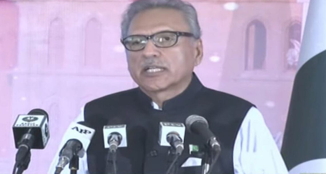 عمران خان ضدی وزیراعظم ہیں،ریاست مدینہ کا وژن پورا کرکے رہیں گے- عارف علوی