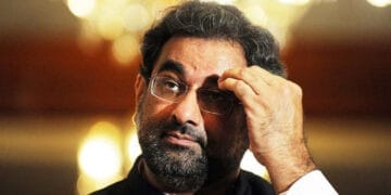 ایل این جی کیس: سابق وزیر اعظم شاہد خاقان عباسی کا 13 روزہ جسمانی ریمانڈ منظور