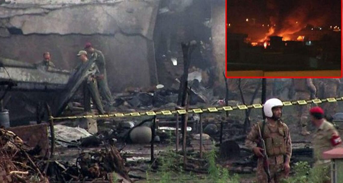 پاک فوج کا طیارہ آبادی پر گر کر تباہ ،19 افراد جاں بحق