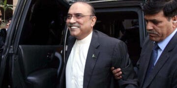 منی لانڈرنگ کیس: آصف علی زرداری پمز اسپتال سے جیل منتقل