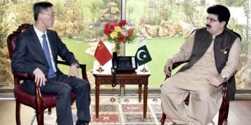 چینی سفیر کی چیئرمین سینیٹ سے ملاقات، مسئلہ کشمیر پر تبادلہ خیال