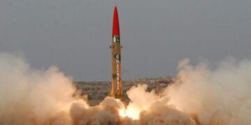 پاکستان کا بیلسٹک میزائل غزنوی کا کامیاب تجربہ