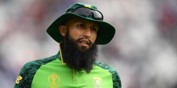 جنوبی افریقا کے  بیٹسمین ہاشم آملہ کا تینوں طرز کی انٹرنیشنل کرکٹ سے ریٹائرمنٹ کا اعلان