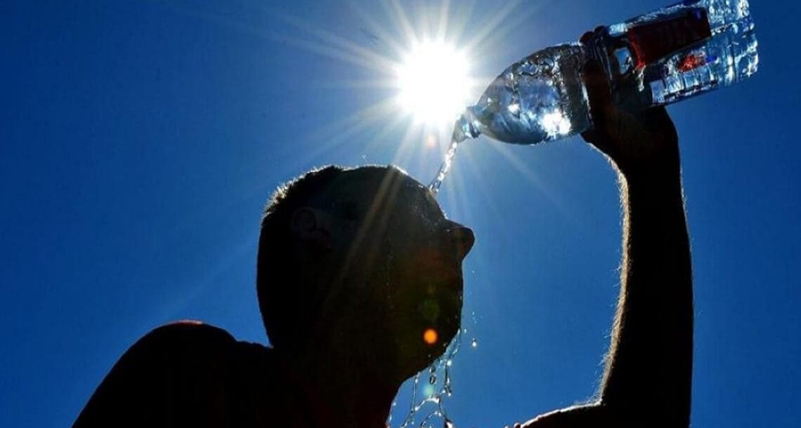 ملک بھر کے بیشتر مقامات پر موسم گرم اور مرطوب رہے گا