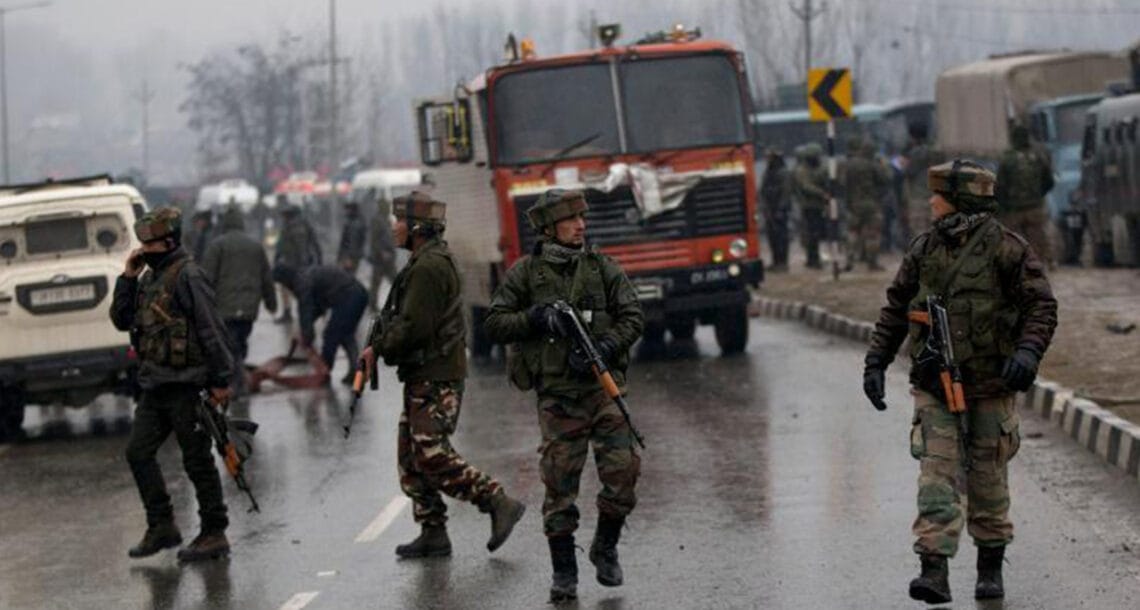 مقبوضہ کشمیر میں دفعہ 144 نافذ، وادی میں مزید 70 ہزار فوجیوں کو تعینات کرنے کا فیصلہ