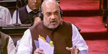 مقبوضہ کشمیر کی خصوصی حیثیت ختم، بھارتی حکومت کا مقبوضہ کشمیر کو 2 حصوں میں تقسیم کرنے کا اعلان