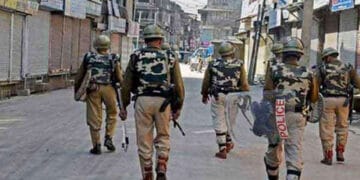 مقبوضہ کشمیر میں کرفیو چوتھے روز بھی نافذ، 6 کشمیری شہید