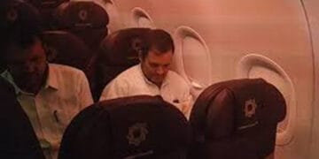 راہول گاندھی دیگر رہنماؤں کے ہمراہ سرینگر روانہ