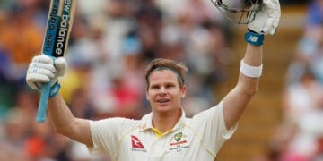 اسٹیون اسمتھ کی ٹیسٹ کرکٹ میں شاندار واپسی، انگلینڈ کیخلاف دونوں اننگز میں سنچری