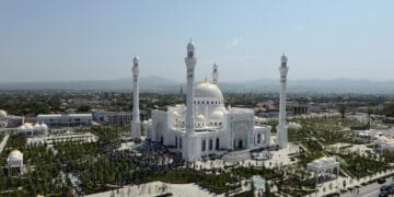 چیچنیا میں یورپ کی سب سے بڑی مسجد کا افتتاح