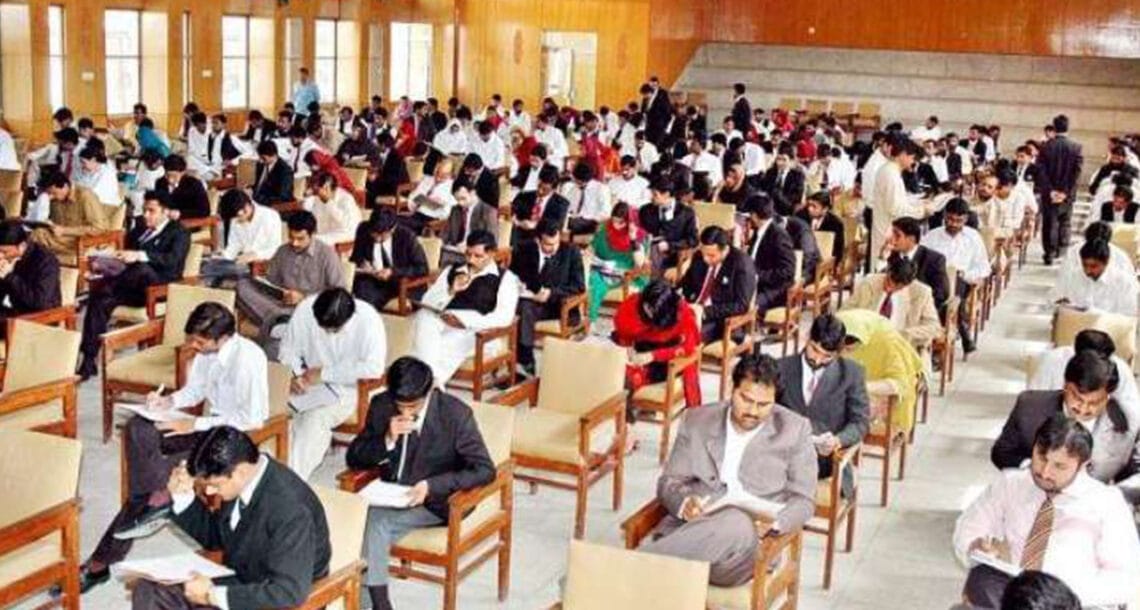 ملک بھر میں میڈیکل کالجوں میں امسال یونیفارم داخلہ پالیسی کے تحت داخلے نہیں ہونگے