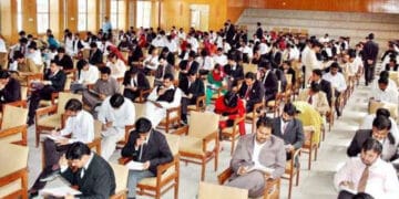 ملک بھر میں میڈیکل کالجوں میں امسال یونیفارم داخلہ پالیسی کے تحت داخلے نہیں ہونگے