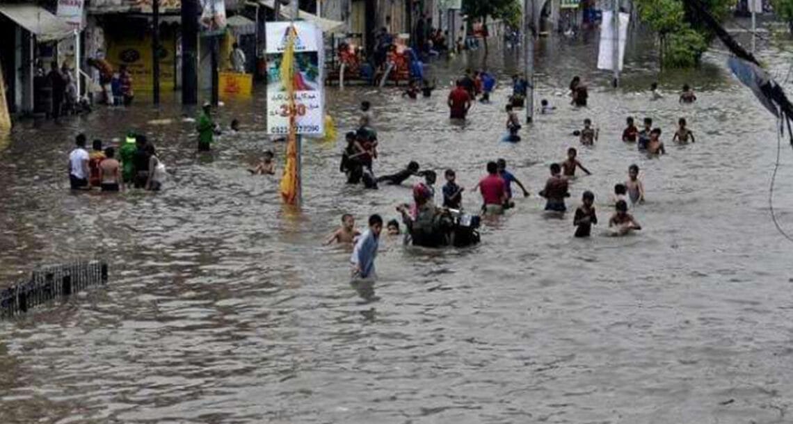 راولپنڈی میں موسلادھار بارش کے نتیجے میں 6 افراد برساتی نالے میں ڈوب گئے