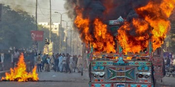 سانحہ 12 مئی : عدالت کا پی پی، اے این پی اور جماعت اسلامی کے ملوث کارکنوں کو گرفتار کرنے کا حکم