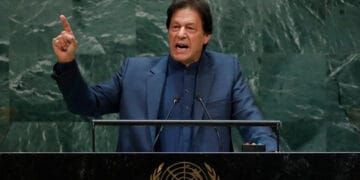 کچھ مغربی رہنماؤں نے اسلام کو دہشتگردی سے جوڑا جس کی وجہ سے اسلاموفوبیا نے جنم لیا۔ وزیر اعظم