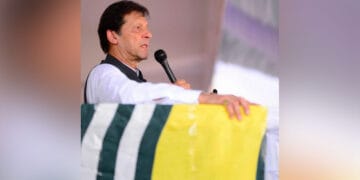 مودی کان کھول کر سن لو ایمان والا موت سے نہیں ڈرتا۔  وزیراعظم عمران خان