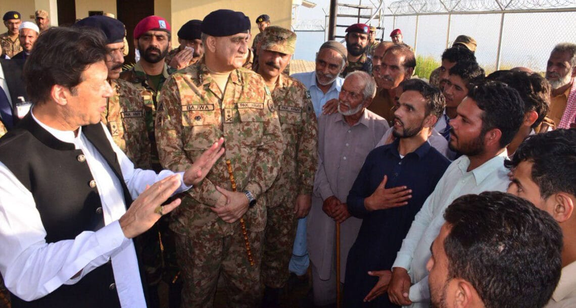 وزیراعظم  اور آرمی چیف کا لائن آف کنٹرول کا دورہ