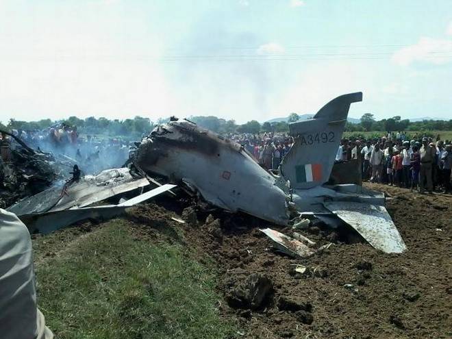 مدھیہ پردیش میں انڈین ائرفورس کا مگ 21 لڑاکا طیارہ گر کر تباہ