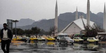 ملک کے بیشتر علاقوں میں بارش کا امکان