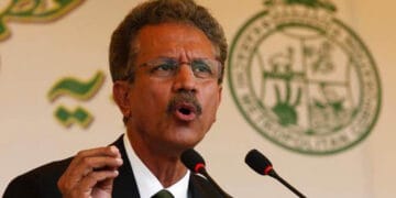 میئر کراچی کا صفائی مہم میں سندھ حکومت کو سپورٹ کرنے کا اعلان