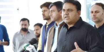 مودی سرکار کا حشر بھی ہٹلر کے انجام کی طرح ہو گا۔ فواد چوہدری