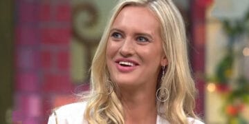 شہنیرا اکرم کا کلفٹن کا ساحل شہریوں کیلئے بند کرنے کا مطالبہ