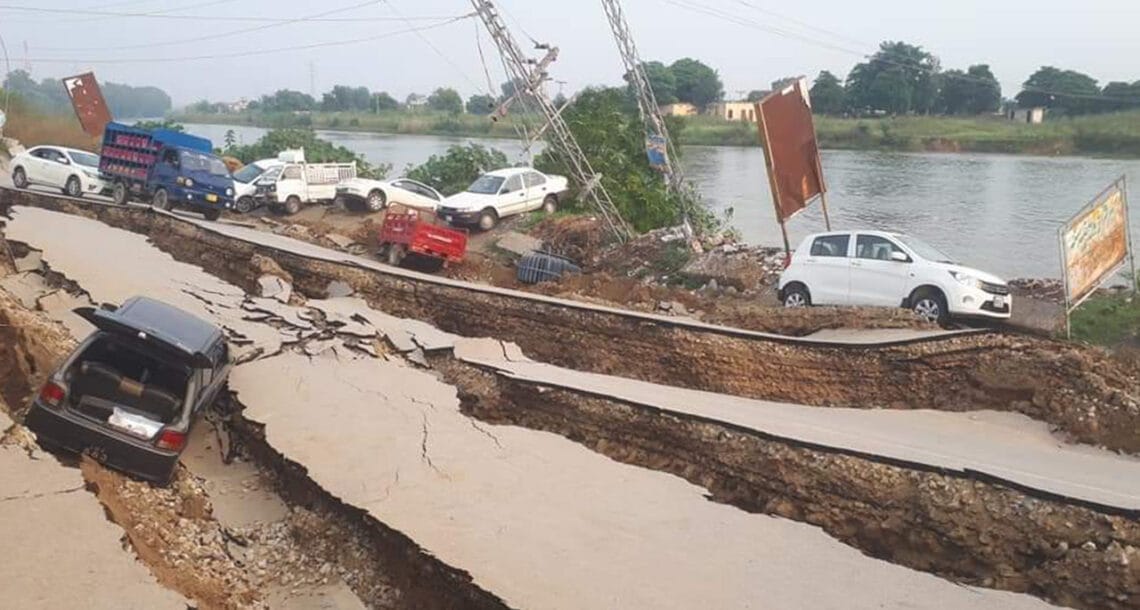 آزاد کشمیر میں زلزلے کے آفٹر شاکس جاری، جاں بحق افراد کی تعداد 31 جبکہ 452 افراد زخمی