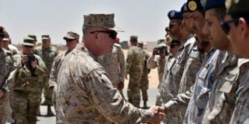 امریکا سعودی عرب کے لیے مزید 3 ہزار فوجی روانہ کرے گا