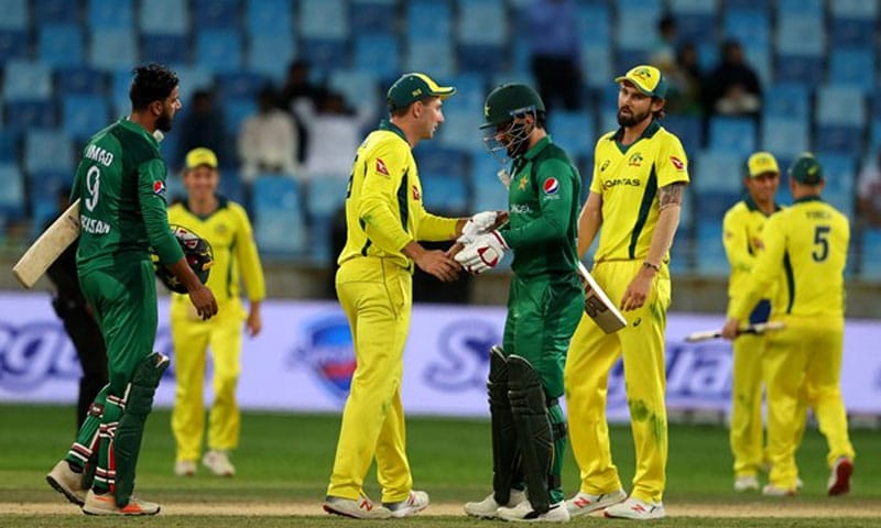 پاکستان کرکٹ ٹیم دورہ آسٹریلیا کے لیے روانہ