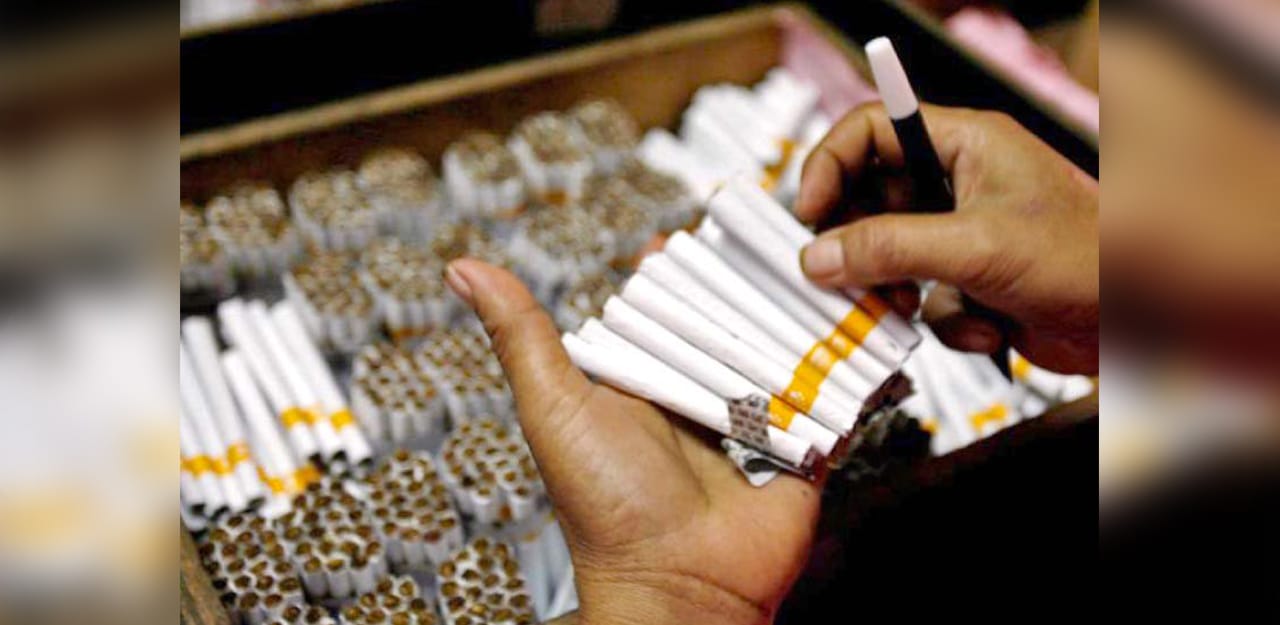 ایف بی آر کا سگریٹ سازی کی صنعت پر نظر رکھنے کے لیے الیکٹرانک نظام لانے کا فیصلہ