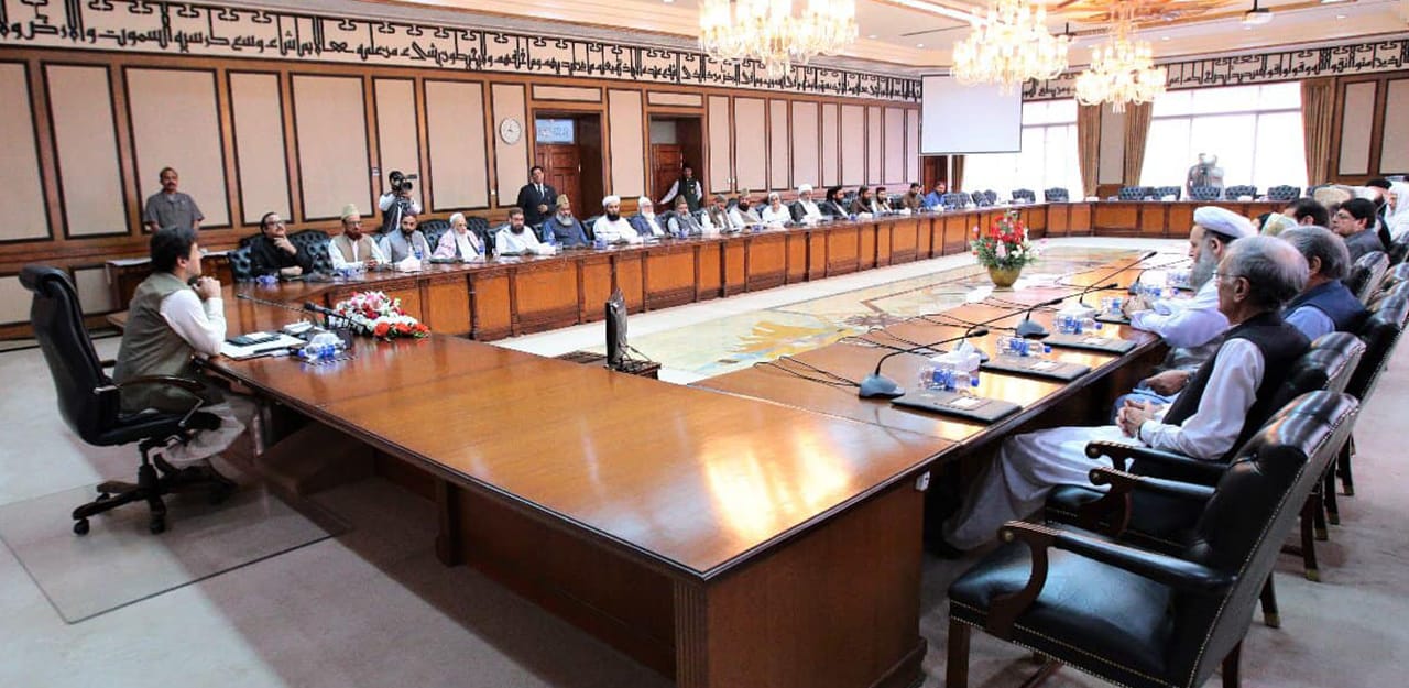 جید علمائے کرام کی وزیراعظم عمران خان کو بھرپور تعاون کی یقین دہانی