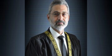 جسٹس فائز عیسٰی مختلف بہانوں کے ذریعے انکوائری سے بچنا چاہتے ہیں۔ حکومت کا سپریم کورٹ میں جواب