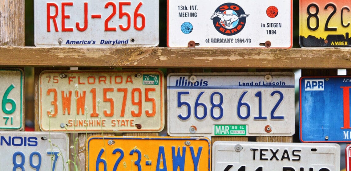 سندھ حکومت کا گاڑیوں کی نمبر پلیٹوں پر اجرک چڑھانے کا فیصلہ