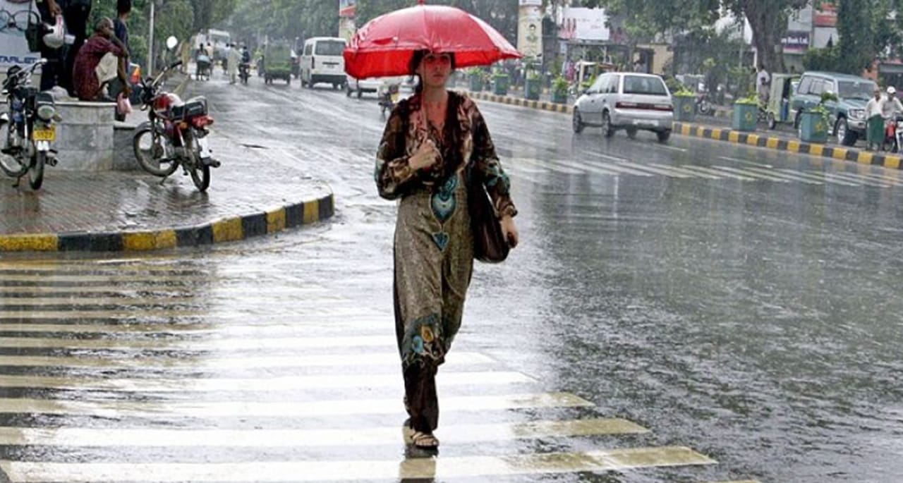 ملک کے چند مقامات پر گرج چمک اور آندھی کے ساتھ بارش کا امکان