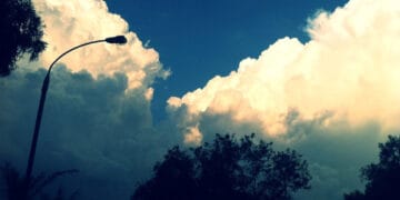 ملک کے بیشترعلاقوں میں مطلع ابر آلود رہنے کا امکان