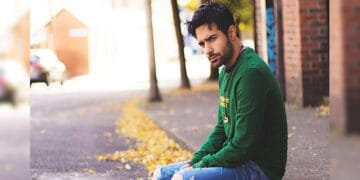 فردوس جمال کے بیٹے اداکار حمزہ فردوس کا شوبز انڈسٹری چھوڑنے کا اعلان